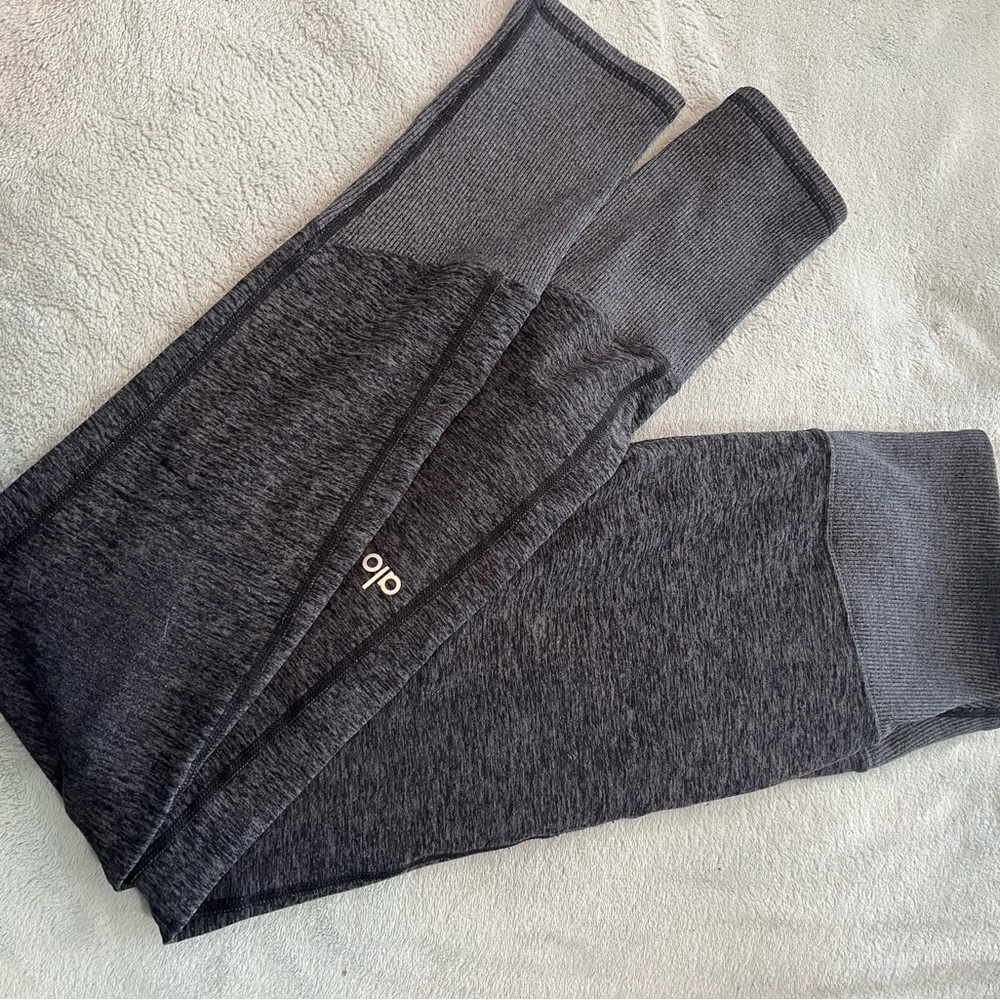 Alo Yoga Gray Leggings
